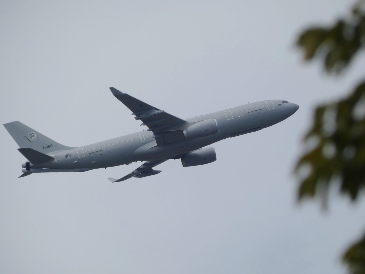 EHEH_Spotter's tweet photo. Airbus A330 โ๏ธ Multi-Role Tanker Transport (MRTT) --> Approaches / Touch-and-Go Exercises @ EHEH
This time : ''The Lazy Tree'' ๐ทEdition ๐
#A330 #MRTT T-055 #MMF99 #potn #avgeek https://t.co/f5wqrJGMnJ