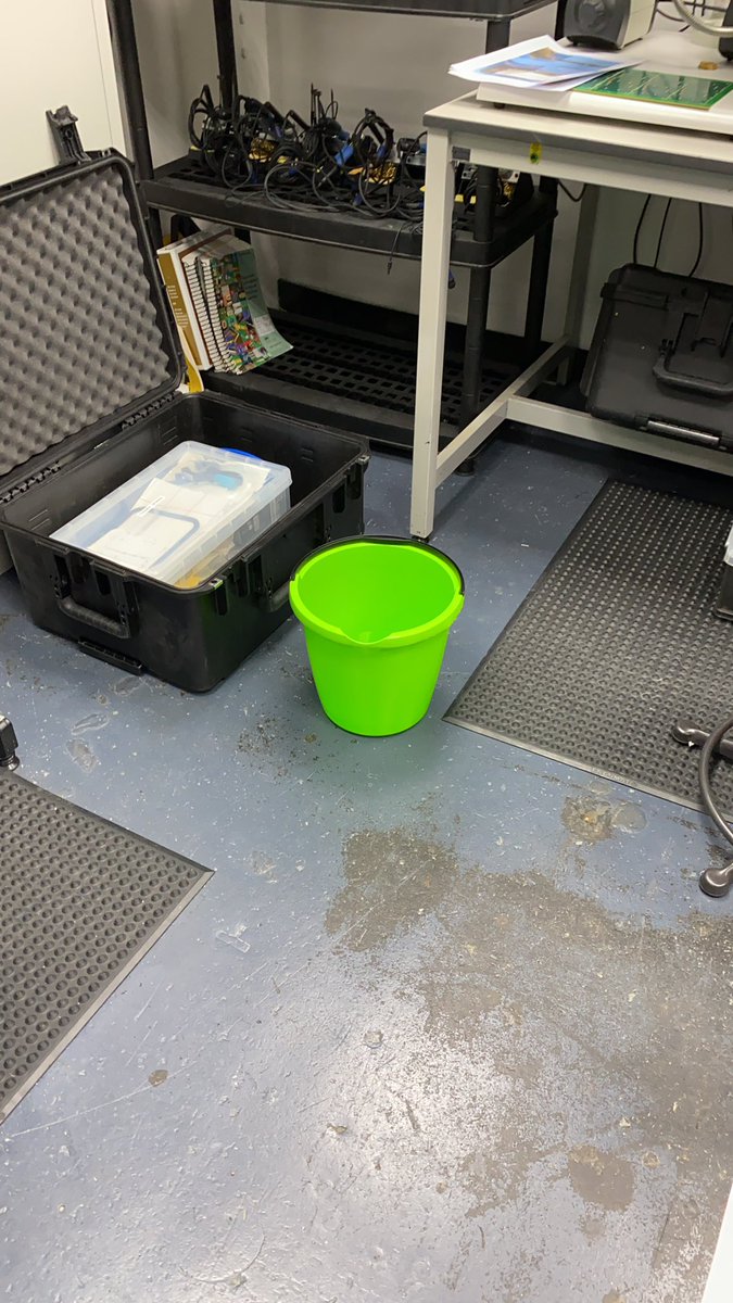 MCTrainUK's tweet photo. Great to be back @ElectronicsGrp for another week of Control-F Ltd’s Mobile Device Repair course. Socially distanced & as safe as can be made. 5 students hopefully learning good practice & technique #isitbroken ? The ‘green bucket’ for water damaged devices! https://t.co/2bfxniBudM