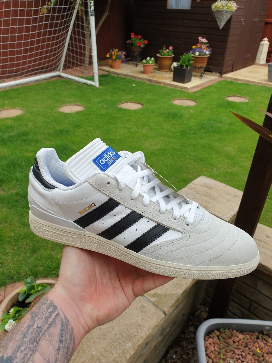 Enright2214's tweet photo. New drop using 30% code spotted through @man_savings tweets. I like them the more i look at them. #busenitz #LockdownKicks https://t.co/tYlD9PjNRl