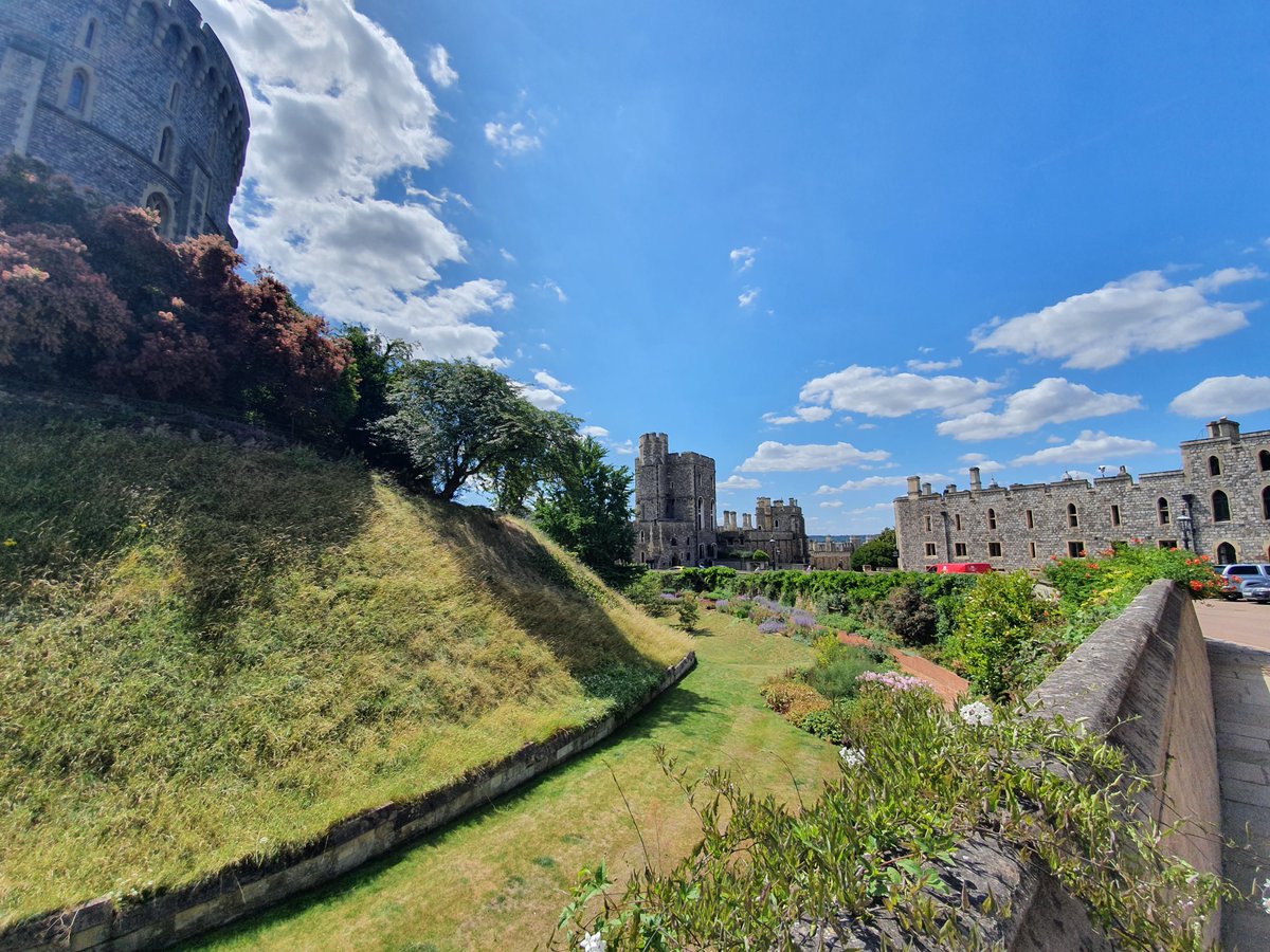 Hard to take a bad picture on days like these! #BritishSummerTime  #WindsorCastle