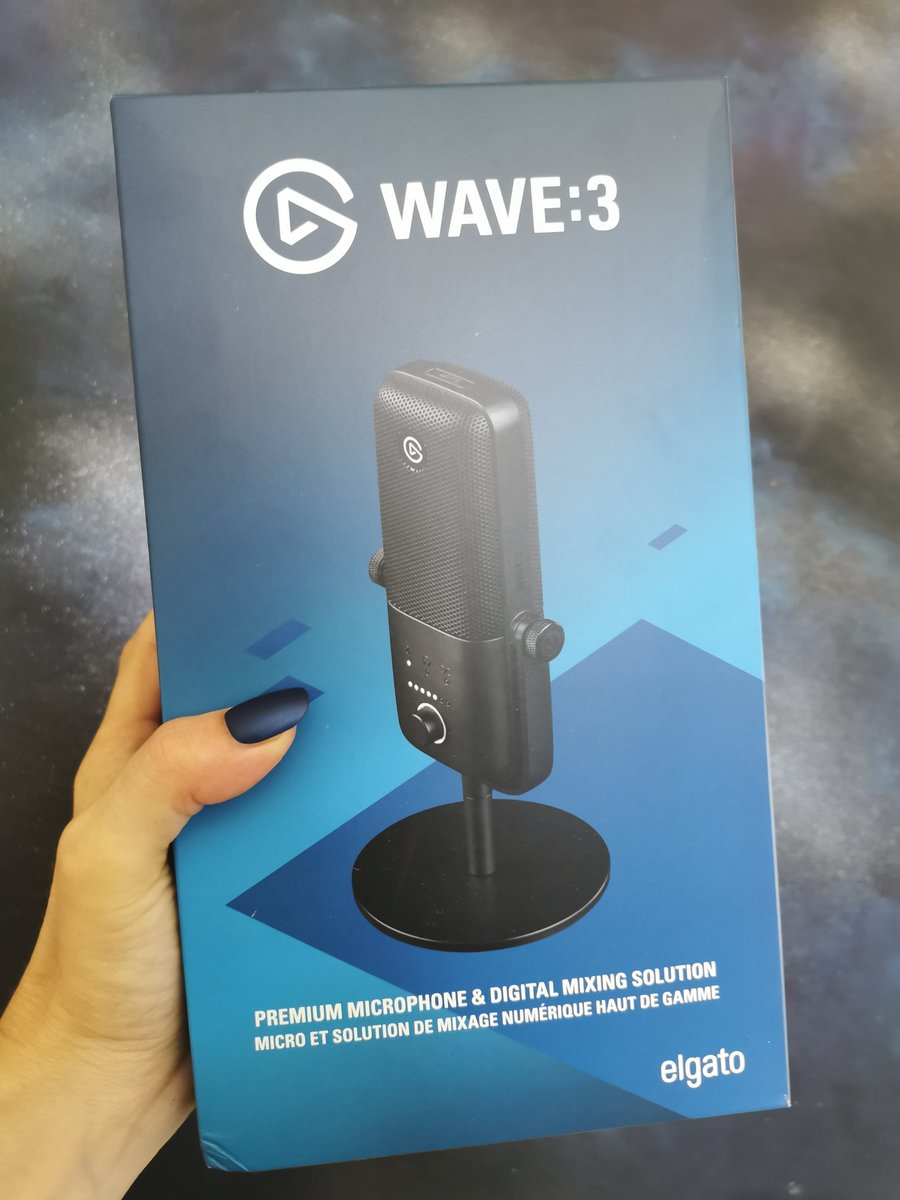 Vythica13's tweet photo. Oooh hell yes!!! Happy V and happy audience on streams :) no more cutting out and weird sound adjustments! #Elgato #elgatowave3 #newmic #mixingsolution https://t.co/nfQ8Ze3Reu
