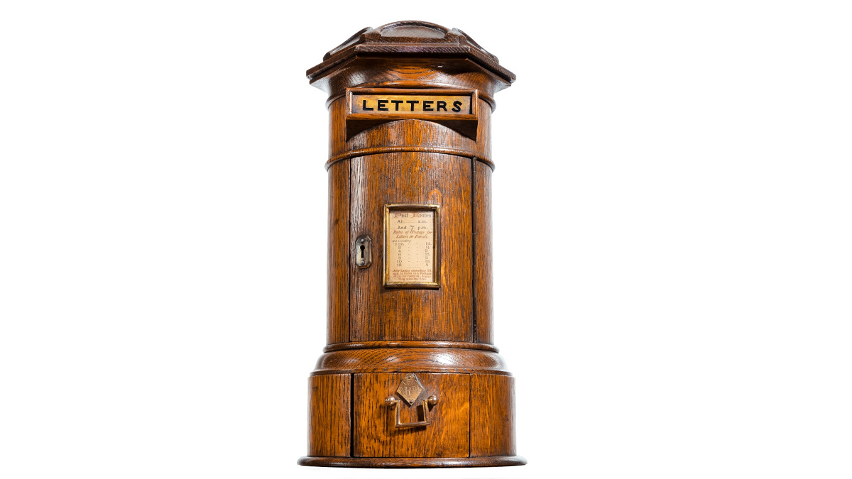 loveantiques's tweet photo. A Victorian Oak Country House Letterbox by Rodrigues 1872 for sale from Wick Antiques Ltd: https://t.co/v8xCAj4Bwv
#antiqueletterbox #letterbox #antiques #antiquefinds #loveantiques https://t.co/chgKBuED2x