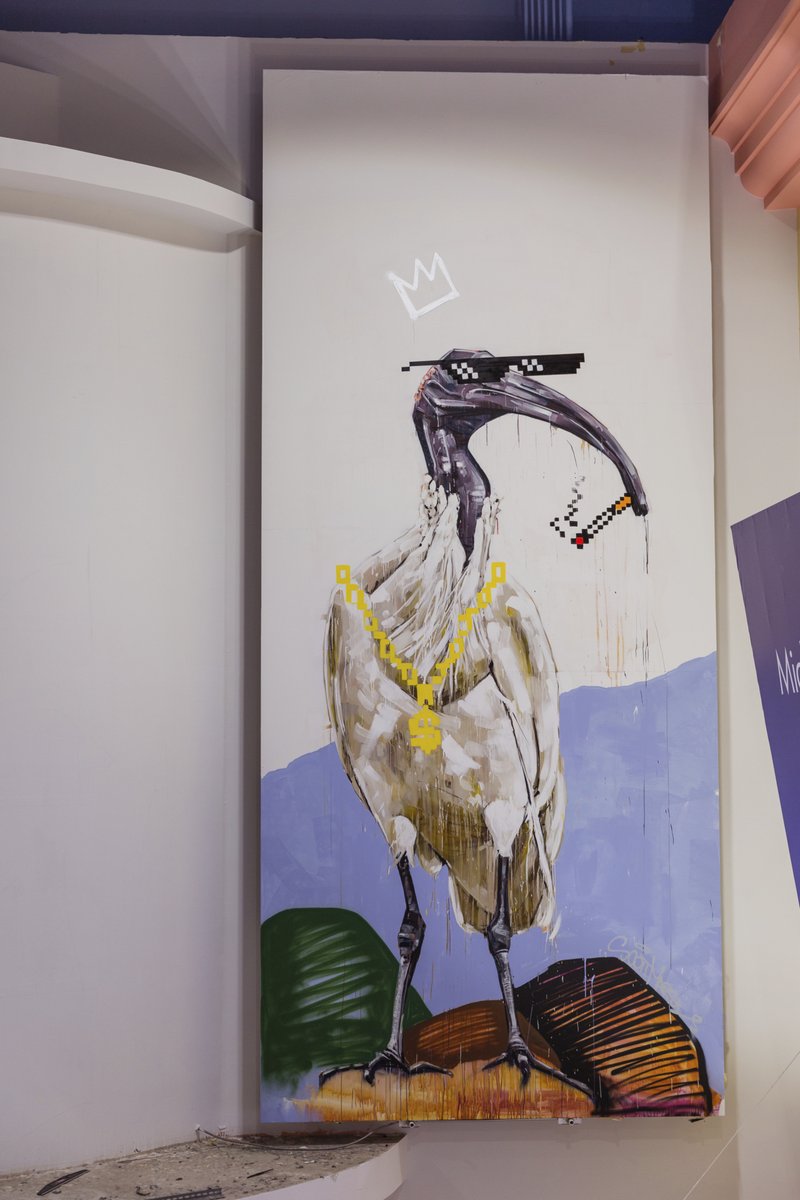 Prizmoutlets's tweet photo. Scott Marsh (Australia)
Scott Marsh (b. 1984) is an Australian fine artist who picked up his first spray can at the age of 12.

@scottie.marsh
Curated and Produced by @themuralco⁣⁣
Located @prizmoutletslv https://t.co/YKTm6jqQ64