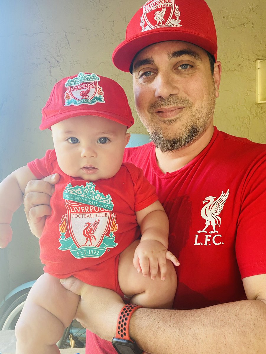 AlwaysBeeCoding's tweet image. We have waited literally months to celebrate this day together 
🎉🏆🎉
#YNWA 
#MyPLSummer 
#MyPLMorning 
#Liverpoolchampions