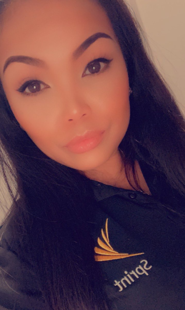 Today I rock legacy #yellow #sprint #Day1 #TMobile #migration ✊🏼