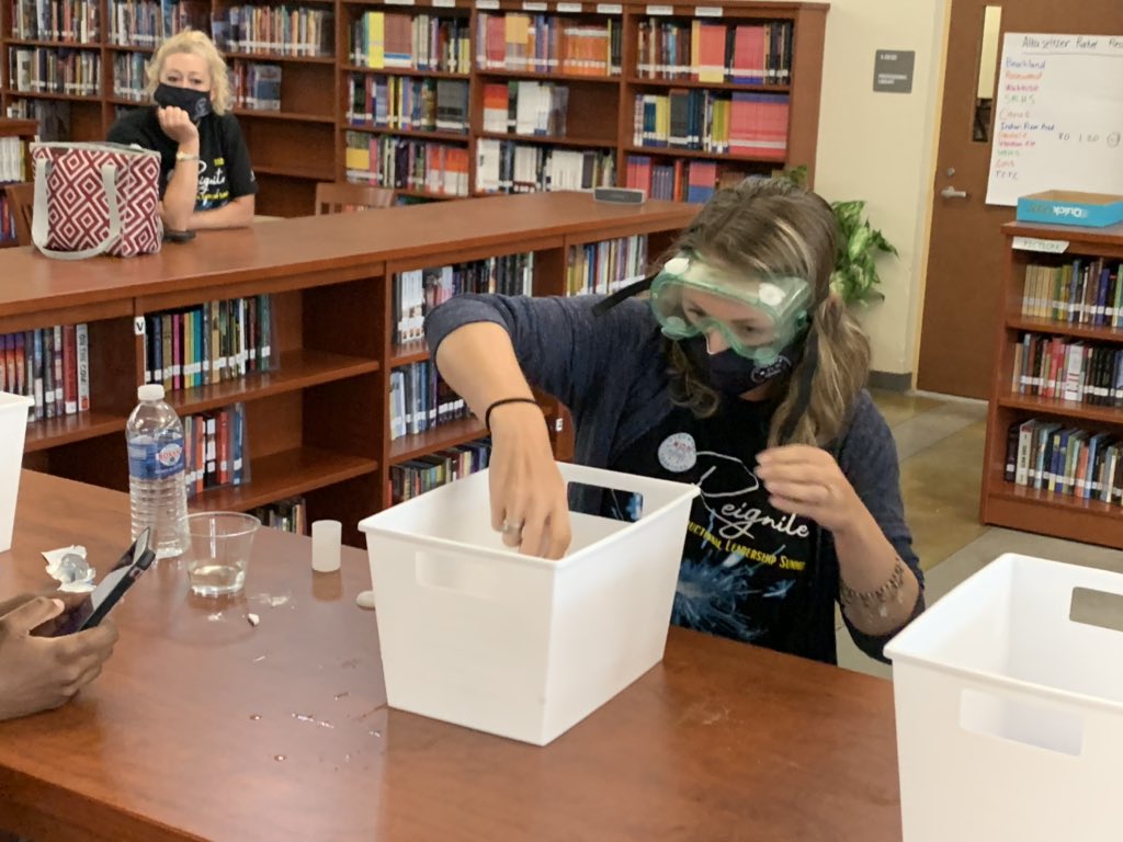 sdircci's tweet photo. 🚀#SDIRCReignite🚀#STEAM Challenge @SebastianEleme1 #FUN Film Canister Rocket Launch! @sdircci @sdircpd @SDIRC_myhre @KBaysura https://t.co/JPOfG81CI8