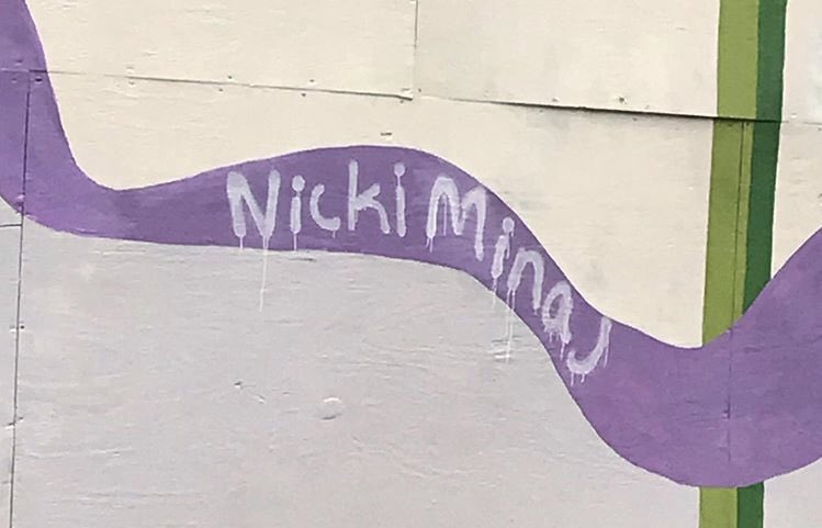 thekenyonthrill's tweet photo. the commencement speaker 2020 still deserves 😤 #kenyonbarbzriseup #purplefriday https://t.co/hG0qg91irJ