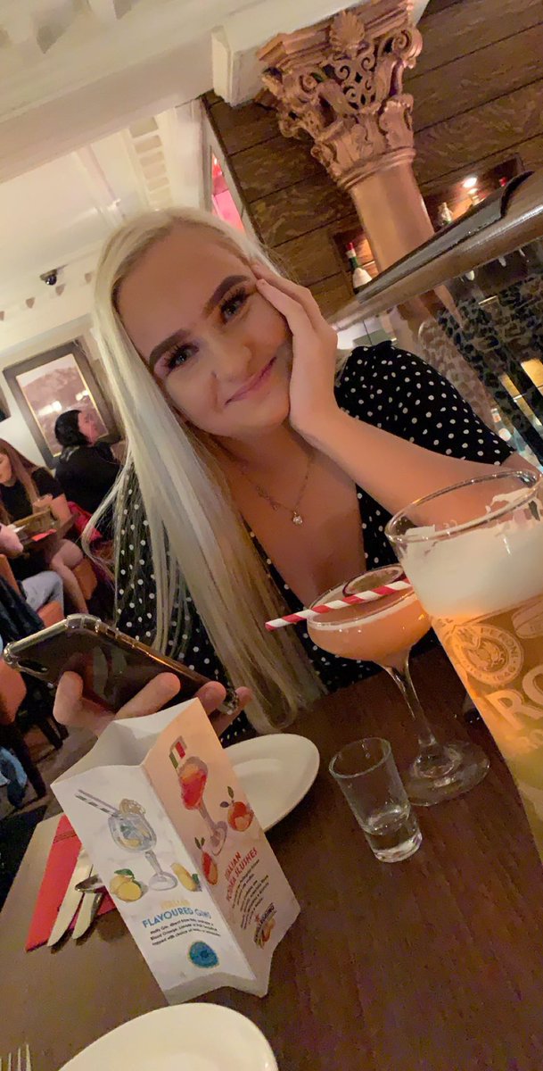 _AndyRobinson_'s tweet photo. Happy birthday gorgeous @Morganmckenna9 hope you’ve had an amazing day and love your presents, love you loads ❤️ https://t.co/CO2ncZdygh