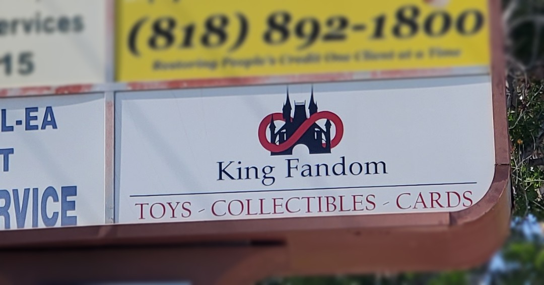 KingFandom3's tweet photo. Another shot of the new sign.. :) #kingfandom #localtoystore #cardgames #collectibles #localcardstore #funko #dbs #pokemon #yugioh #mtg #beautifulsign #inbusiness #official #visitus #newbusiness #newventures #nextchapter #gettingserious #howdoesitlook #looksgood #looksreallygood https://t.co/uLeROrM4Vx