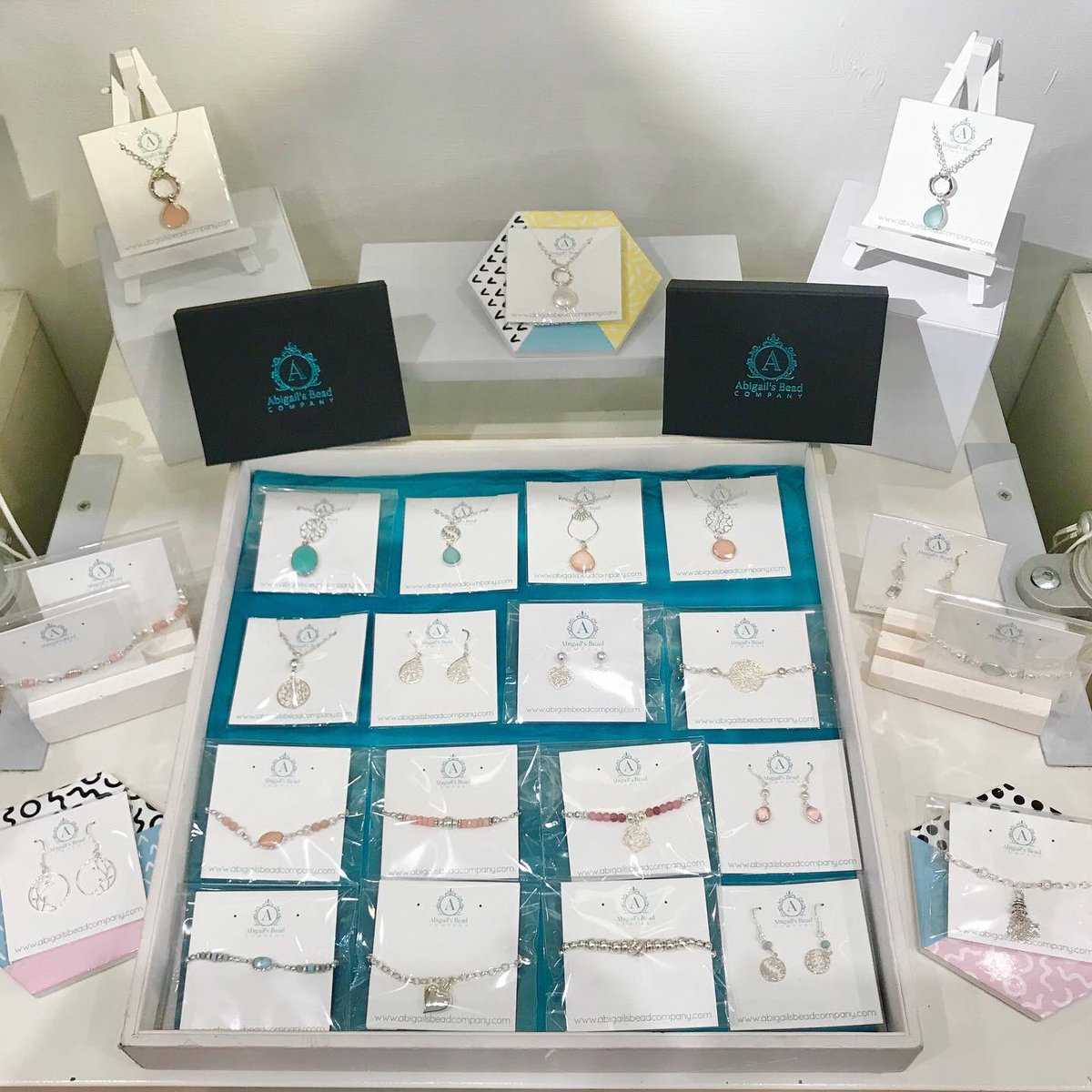 AbigailsBead's tweet photo. Opinions please: Does displaying jewellery in individual pouches for hygiene, put you off purchasing it?... #shoplocal #shopsmallbusiness #safeshopping #supportartists https://t.co/PQmHNtLMIL