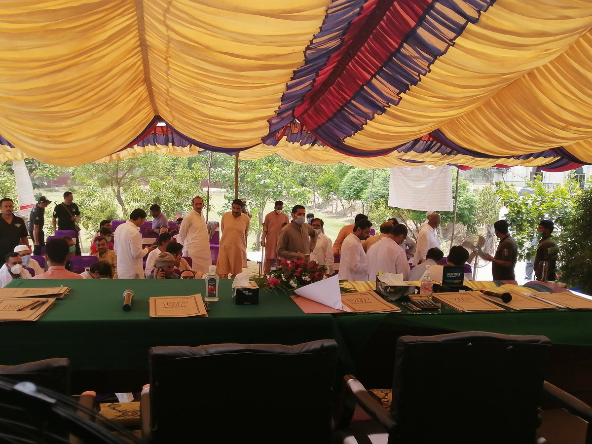 Bint_e_Yousaf's tweet photo. Auctioning of State land is interesting but equally challenging as an administrator to hold an impartial and free one, coupled with the handling of aggressive parties.
#Auction
#ACUTship https://t.co/OXTMlbcs9T