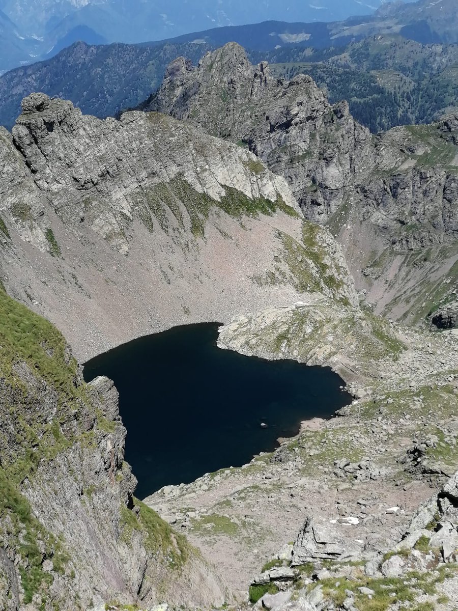 Saliinvetta's tweet photo. Il bellissimo Lago Rotondo in Valgerola 🌲💚
Voglia di un Tuffo 🏊 cosa ne dite?
https://t.co/Xv03xAuPNT

#valgerola #lagorotondo #montagna #Trekking #camminare #escursioni #gerola #montagnachepassione #laghialpini #laghettialpini #passeggiate https://t.co/kWDBv4Seef