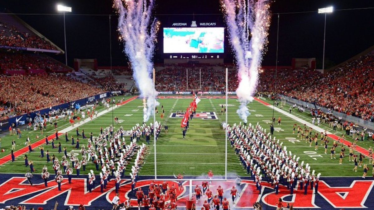 kilinahe_mj's tweet photo. After a talk with @UofA121CoachBuh and @CoachGregBurns I am glad to announce I have received my first Pac-12 offer to the University of Arizona❗️🔥 #BuildingThe🅰️ #Beardown 
@AlohaYAthletics @808FBRecruits @Rivalsfbcamps @bangulo @BrandonHuffman @HawaiiRecruits https://t.co/M5akyagXkY