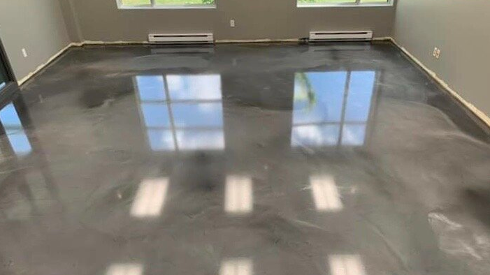 #concrete_epoxy #epoxy_floors #epoxy_garage_floors
We take pride in our work. We use the best workmanship, materials, equipment, and systems that have been tested through years of experience in the industry. 
visit us: hoosiersurfaces.com/about-us