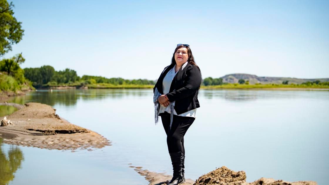 IndianAffairs's tweet photo. Indigenous protestors seeking to protect #sacredsites and #sacredwater are leading opposition to the #KXLPipeline in Montana.
https://t.co/0LKEpu1uOg https://t.co/I8GOkhuSPV