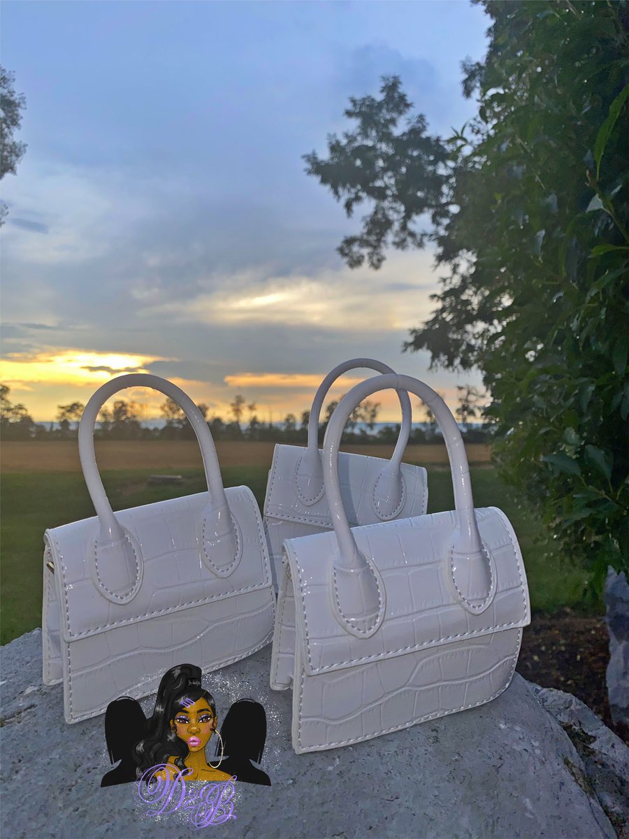 itsflockyczn's tweet photo. New Items Added to the Site ladies 🥳 #ShopD2B https://t.co/rGLmW2AhDF https://t.co/ZPkGK80AnL
