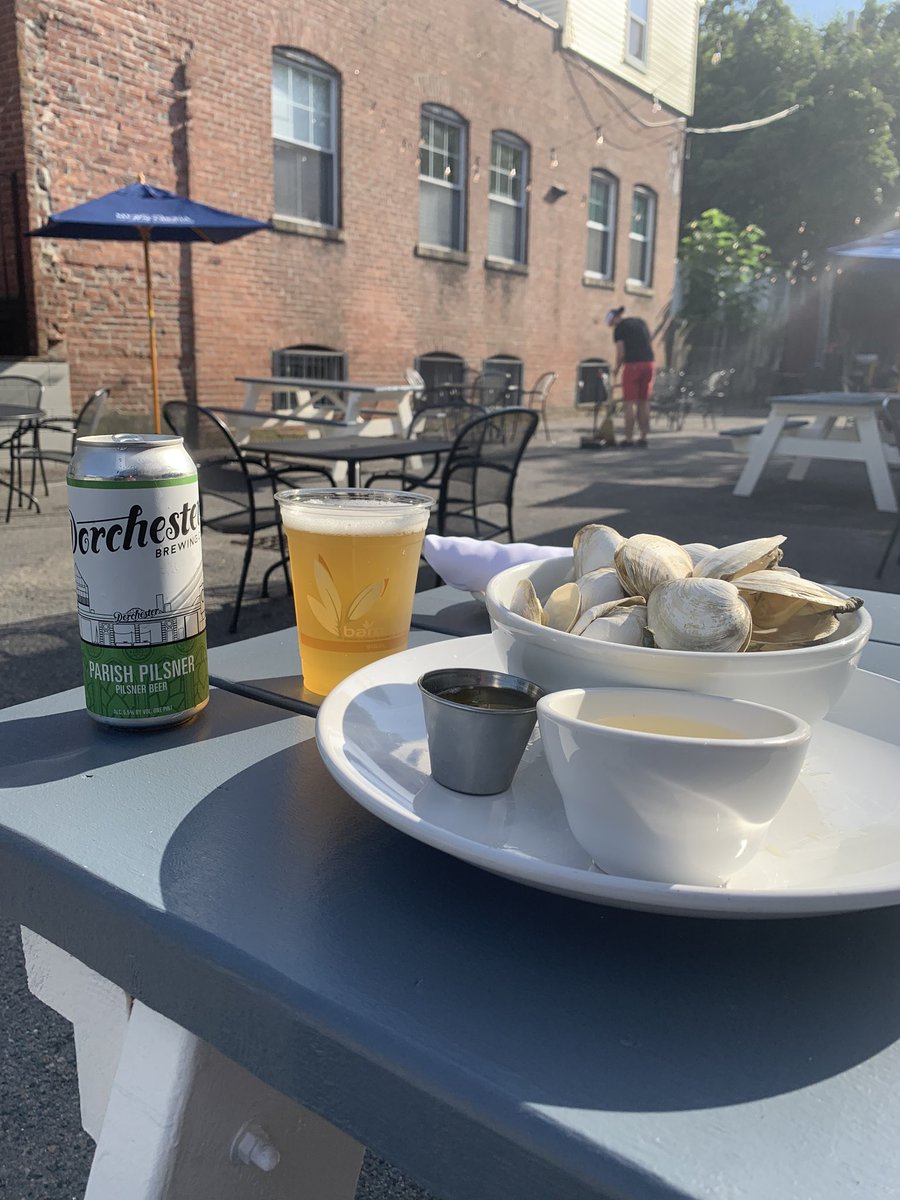 DotNews's tweet photo. Ashmont Grill has reopened with a modified “seafood heavy” menu and new outdoor dining spaces, including a beer garden collaboration between @AshmontGrill x @DorchesterBrew Full story: https://t.co/rcUbimH0Nw https://t.co/bN787JP2wr