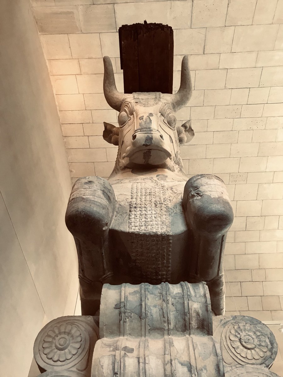 contactzoub's tweet photo. #Louvre 😷 https://t.co/ySh5yU7A72