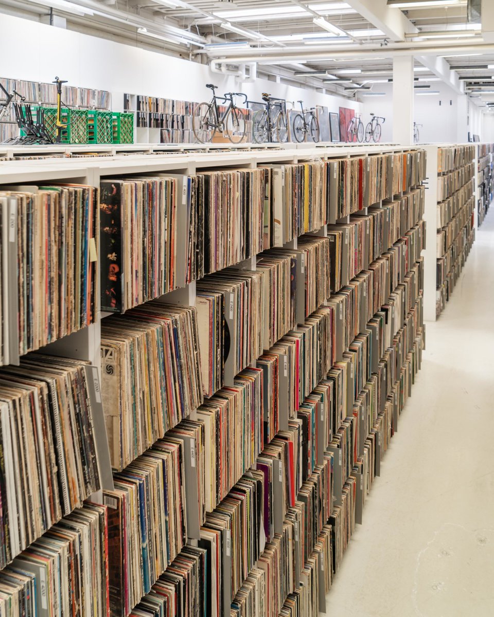 discogs's tweet image. Just sharing with you the mesmerizing warehouse of 1207vinyl