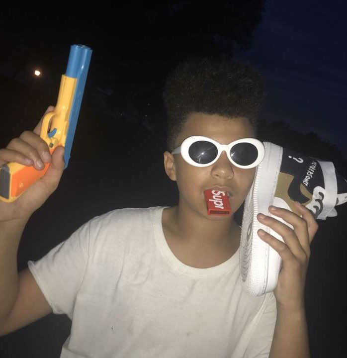 Little Elvis tweet media