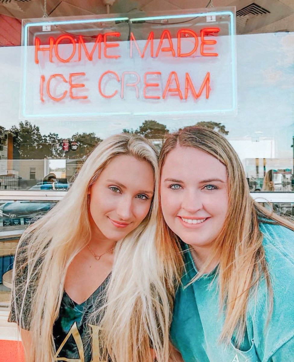 ⋯ Happy WLFEO Wednesday! ⋯ ADPi's open motto, "we live for each other", encompasses our ideals of friendship and sisterhood!  #uwf24 #uwfadpi