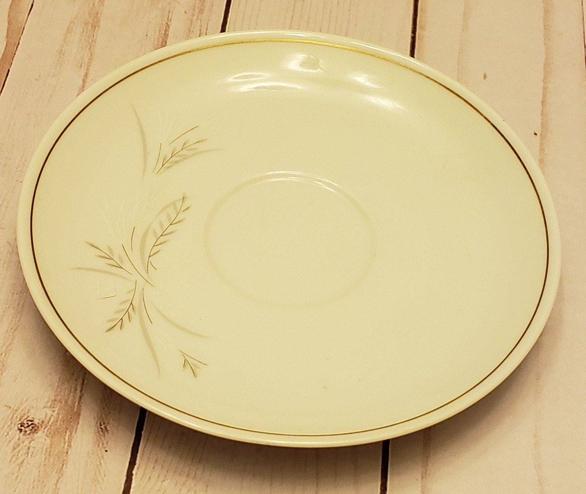 atticesoterica's tweet photo. Vintage Noritake China 6117 Windrift China Tea Cup and Saucer Featuring Brown, White and Sliver Wheat Sheafs on a Cool White Background https://t.co/bJ68Akp2aU #Antiques #Etsy #Vintage #Collectibles #AtticEsoterica #Windrift https://t.co/2AvLQHVkwu