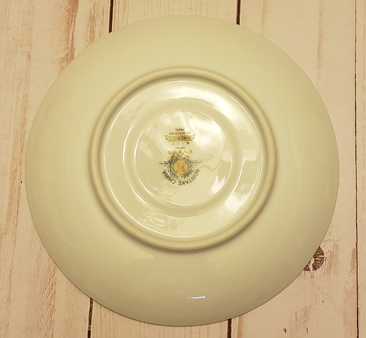 atticesoterica's tweet photo. Vintage Noritake China 6117 Windrift China Tea Cup and Saucer Featuring Brown, White and Sliver Wheat Sheafs on a Cool White Background https://t.co/bJ68Akp2aU #Antiques #Etsy #Vintage #Collectibles #AtticEsoterica #Windrift https://t.co/2AvLQHVkwu