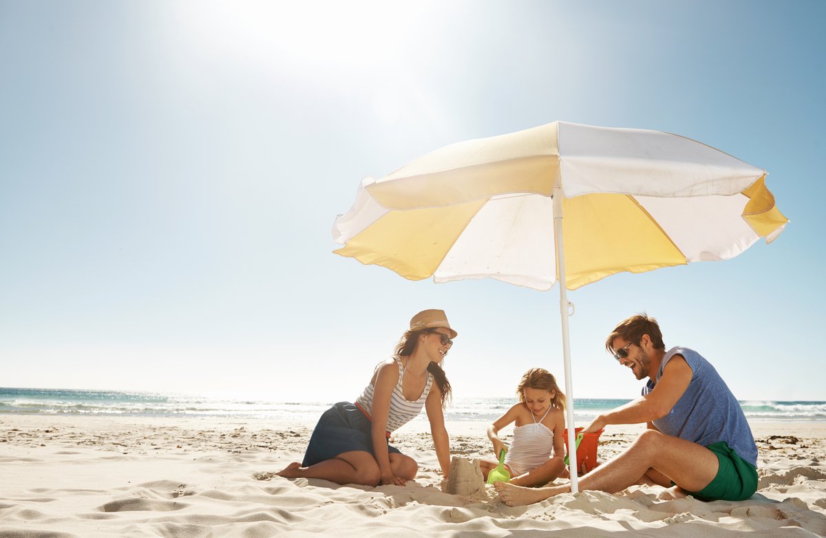 PaymentusCorp's tweet photo. Having to pay a bill on vacation will make your customers feel the heat. Paymentus AutoPay allows customers to schedule payments either on-time or on a schedule so they can cool off while away. https://t.co/scKqKEGQg8 #BillBetter #AutoPay #nostress https://t.co/n3p0Mj8HR2