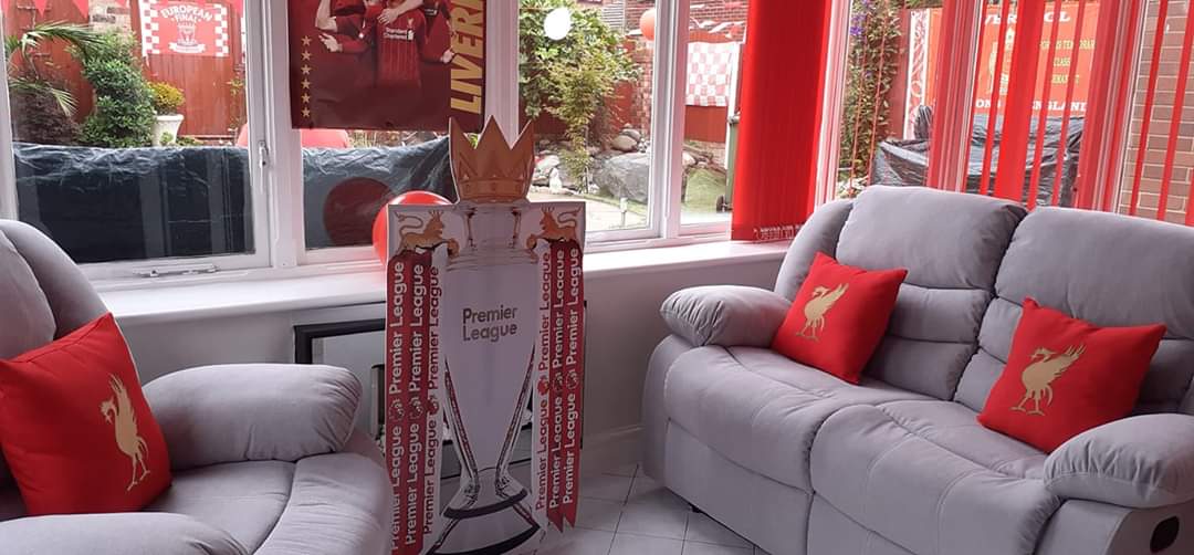 Great to see our customers room ready for tonight with Liverpool lifting the Premier League Cup with our handmade Liverbird cushions available to order at roxiiestreasures.co.uk ❤️❤️❤️ #LFC #Liverpool #Liverbird #liverbuilding #YNWA #LFCchampions <a href="/LiverpoolTweeta/">LiverpoolTweeta</a>