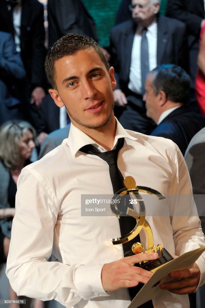 In 10/11, Eden had a temporary bad spell, but quickly regained his old form and contributed heavily in important matches, leading Lille to their 1st league title in 6 decades, and their 1st double in 7 decades. He also became the youngest player to ever win France’s POTY award.