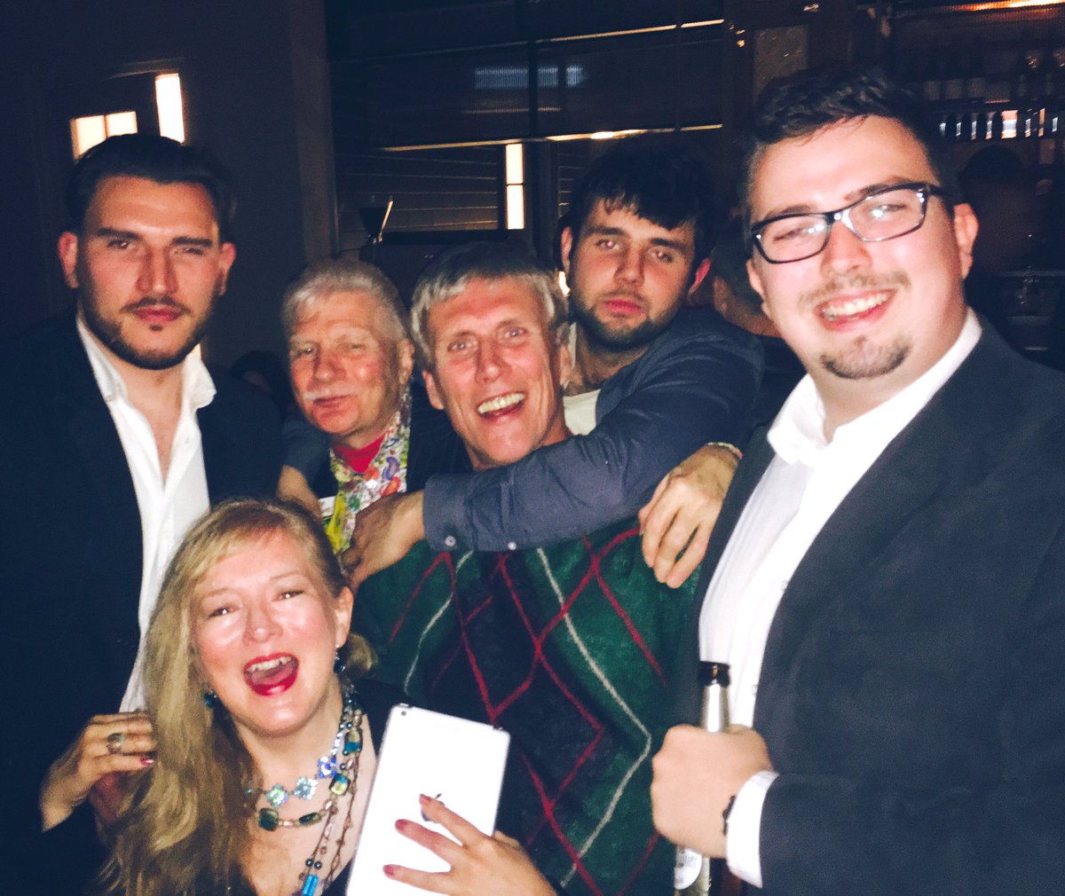 MCRhookup tweet media