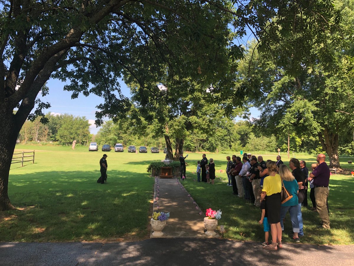 OkCountySheriff's tweet photo. This morning we held a funeral service for retired K9 Axo.
Axo served 7-years at the Oklahoma County Sheriff's Office. He was very successful at sniffing out dangerous drugs and keeping them off the streets.
We appreciate Precious Pets Cemetery for their generosity.
#RIPAxo https://t.co/C1243Ts0Uy