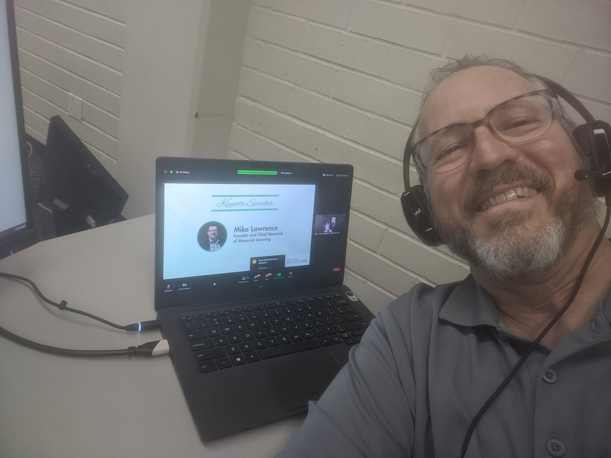 My official Bacon number is 3 thanks to #ieGoogleCamp first day keynote, Mike Lawrence! #menifeelearns