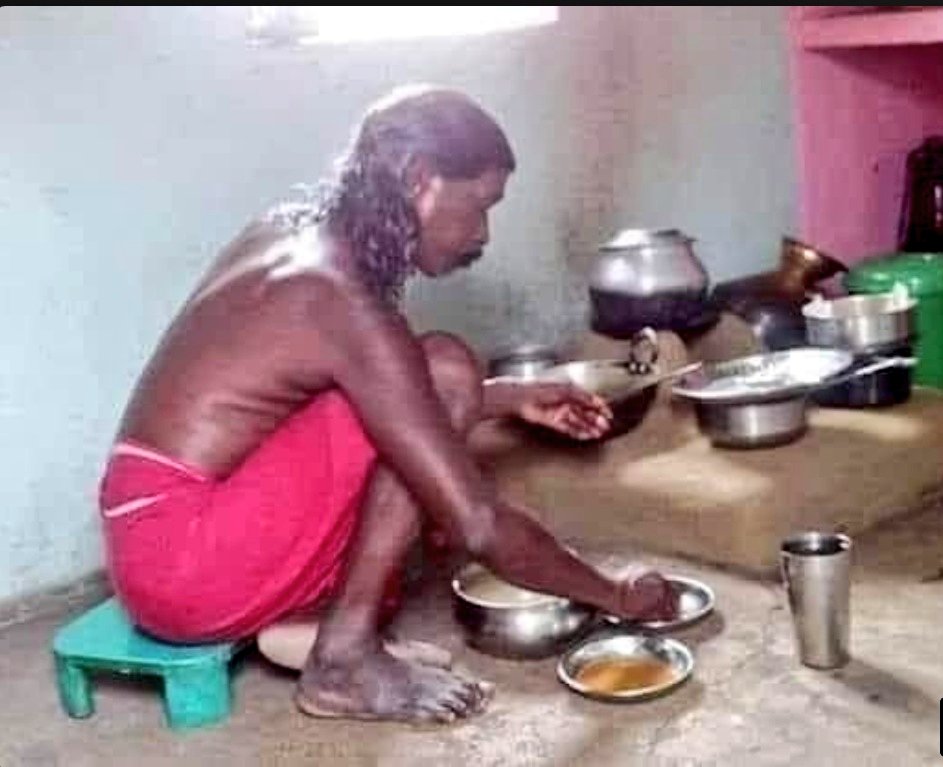 Did you know this Great personality?I m sharing this because it an Inspirational story & we all know our media will never show thisA journey from a Dishwasher to Padma Shri Award..!Meet Haldar Nag of Orissa he is 67 years old who is a famous poet of Koshi Bhasa.The special