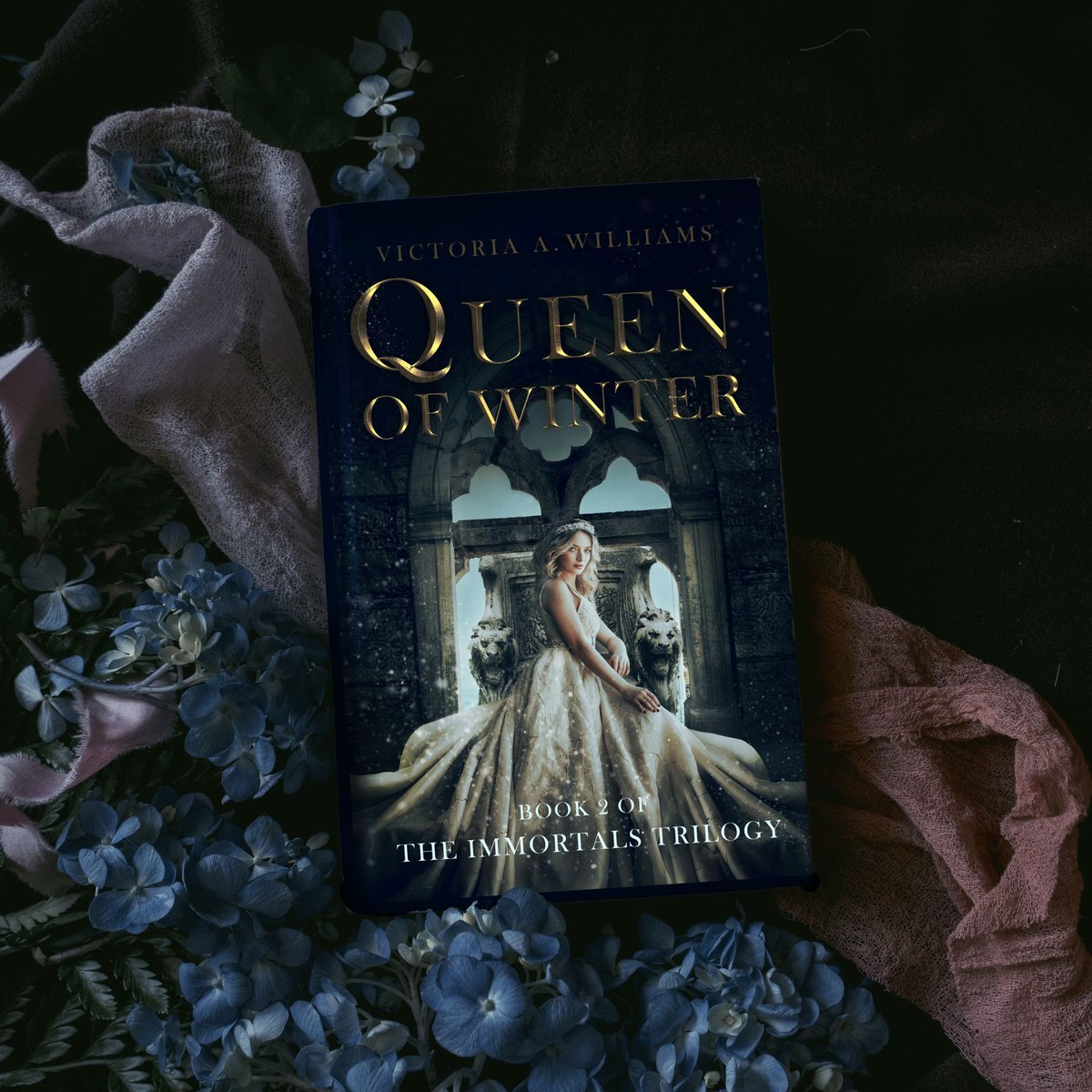 martadecdesign's tweet photo. "Queen of Winter" - a #premade #cover of mine that is now the property of Victoria Williams! I'm really glad this one finally found a story ❤️ 
#coverdesign #bookcoverdesign #bookcover #cover #premadecover #premadebookcover #premadebookcoverdesign https://t.co/IzRT4mqqNB
