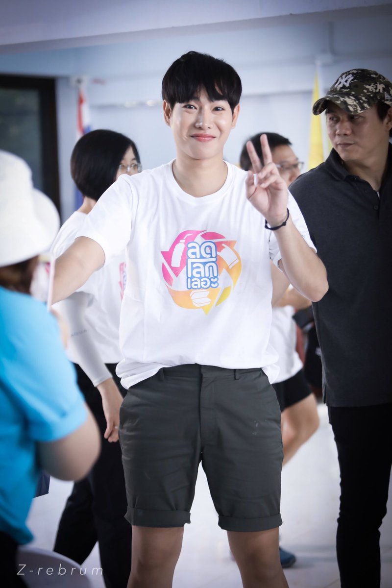 kljs_home's tweet photo. #เปลี่ยนทุกความเศร้าเป็นต้าวพิค
อันนี้ค่อยดูเหมาะกับเราหน่อย ให้ปารูปเร่าร้อน มันไม่ค่อยมี๊ 🤪🤪
#เป๊กผลิตโชค #PeckPalitchoke https://t.co/H5sdPVtCRB