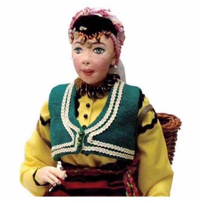 yeefas's tweet photo. Kitre bebek sanatını duydunuz mu?
Kitre ve pamuk kullanılarak yapılan ve yöresel kıyafetleriyle süslenmiş bebeklerimizi keşfedelim.
#kitre #bebek #kitrebebek #sanat #folklor #kültür #karadeniz #ege #yöreselkıyafet https://t.co/2qvl0qw7CN