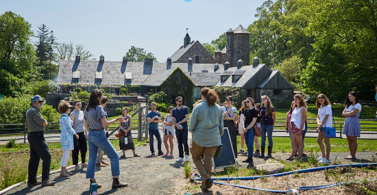 SFYNUSA's tweet photo. "With young kids, there’s a lot of optimism and personal engagement with what you’re doing. With adults, there’s just a broader sense of responsibility for the land and the environments..."

Read the full story on our blog!  
https://t.co/BnXLZTkWad

#foodsystems #education https://t.co/Q96PhAh1g0
