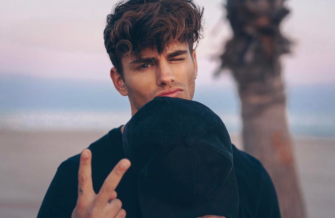 KalPlaymake's tweet photo. Too hard for you. <😈> https://t.co/tUXHdNTFCk
