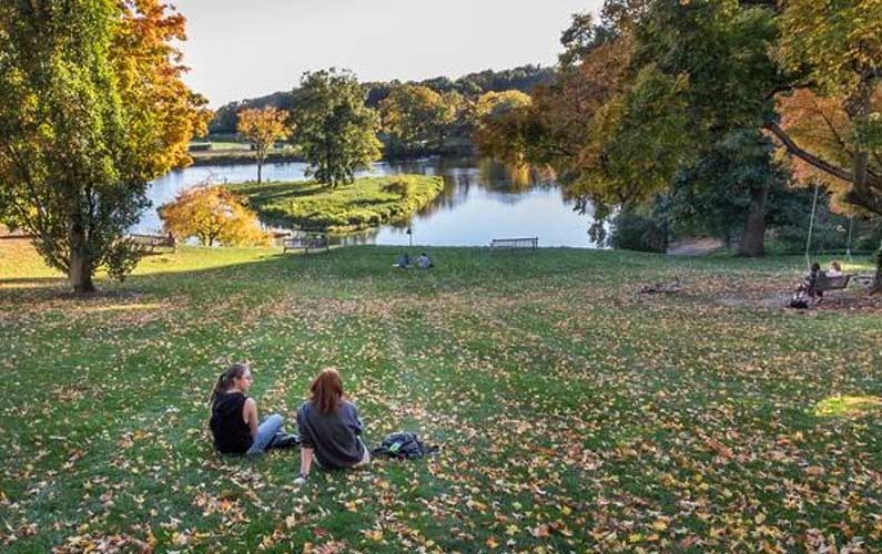 MEHarring's tweet image. We will be hiring TWO new faculty members in NEUROSCIENCE at Smith College!! Tenure track positions! We aim to provide a happy home for teacher-scholars. Interested? Reach out for more info! Please RT!