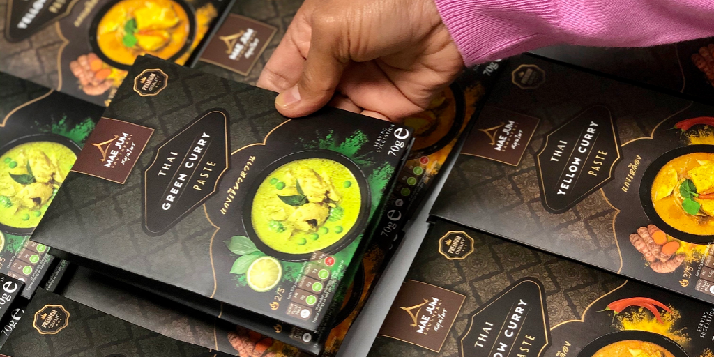 maejumsamunprai's tweet photo. We have six Thai curry pastes available - but what pastes would you like to see us do next!
https://t.co/1rmRT5j78L
#thaicurry #thaicurrypaste #thaifood #thailand #foodies #food #cooking #homecooking #love #eat #kitchen #recipes #vegan #vegancurry #veganpaste #veganfood https://t.co/dBIRm4dSLI