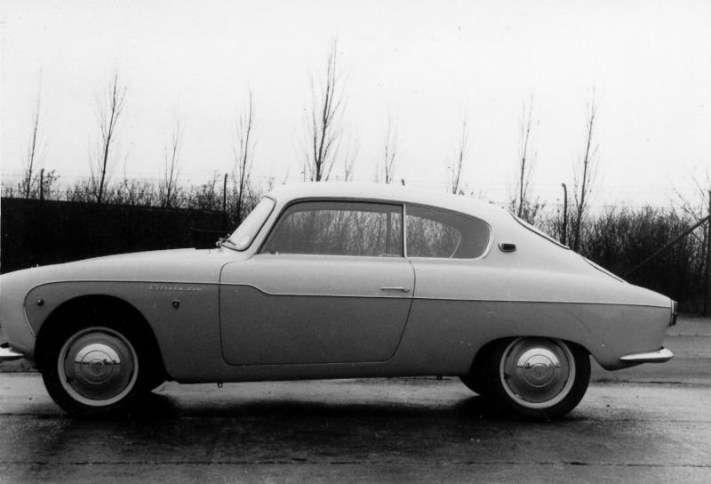 Watson2cv's tweet photo. 2CV Allemano 1955
modello unico commissionato da una filiale belga della Citroën alla Carrozzeria Allemano Torino, motore da 375 cc. https://t.co/ZcyR1MP4k3
