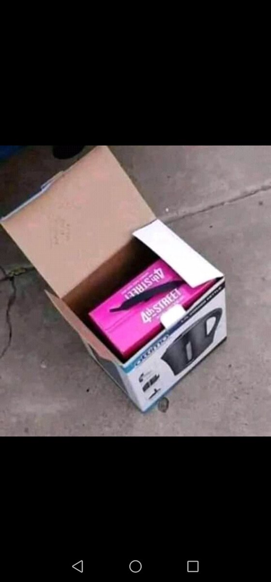 TashTwhy's tweet photo. @News24 @food24 Alcohol is still moving ban or no ban https://t.co/KPHfJqAwfy