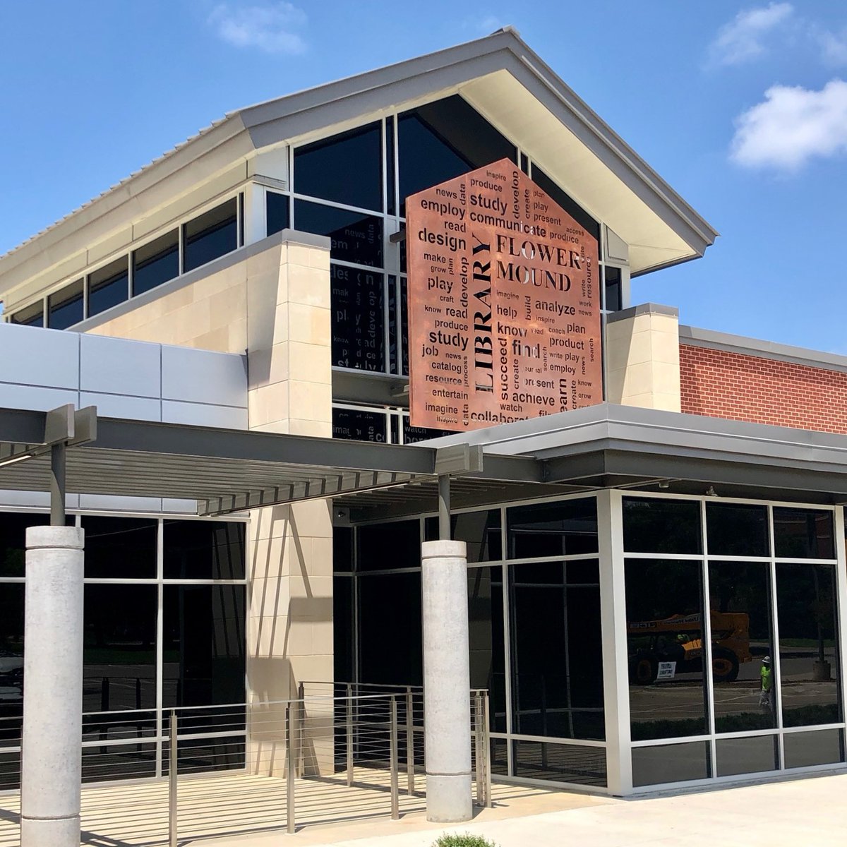 BeckGroup's tweet photo. Our team at Factory Blue recently installed a custom steel sign at @FMPublicLibrary. A special finish was used to intentionally age and distress the steel. Check it out!
#Prefab #Prefabrication #FactoryBlue https://t.co/0KfZtgE1wb