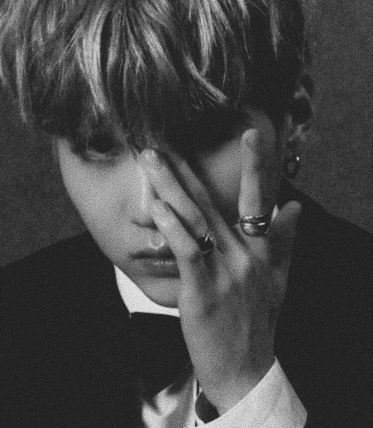 lokalpridee's tweet photo. #yoonmin au.

╔
     CRAZY RICH
                              ╝
  
Jimin hanya seorang anak yang mengharapkan segala bentuk bantuan dan kemurahan hati orang agar ia bisa selalu hidup, bagaimana jika dirinya di pertemukan dengan Yoongi, si crazy rich tak punya hati?

remake ver. https://t.co/Fy5UOgwSHl