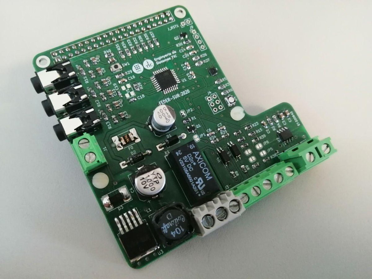 En fase de proves la 2a versió del prototipus per al monitoratge remot de sistemes de generació i consum d'energia elèctrica fotovoltaica, desenvolupat per <a href="/Circuit_UPC/">Communication Circuits and Systems Research Group</a> dins el projecte Looming Factory/Connected Factory. #FEDERrecerca <a href="/upcmanresa/">UPC Manresa</a>
