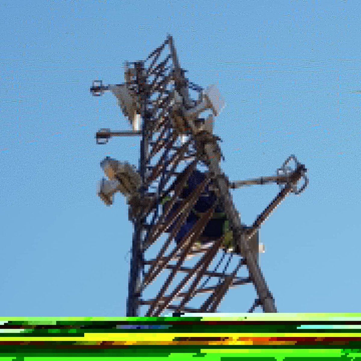 resantech's tweet photo. Wireless Point to Point installation #intracom #voconnect https://t.co/IfNR1eAx4C
