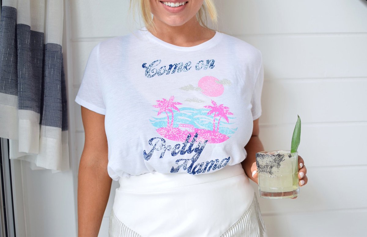 blushsidemother's tweet photo. • Aruba, Jamaica ooh I wanna take ya to Bermuda, Bahama.....👇🏼 🎶 shop now • https://t.co/EjSiEVEZCw #momstyle #momlife https://t.co/ohKkB5yDx4