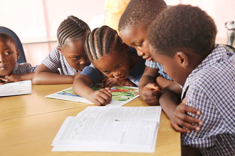 starfishcharity's tweet photo. Dumelang Greathearts๐
Thank you for your support to Starfish!๐ค
Your support to the at - risk girls and boys in South Africa ensures that they are valued, protected and empowered to realise their dreams.
Once again, we salute you for making the difference.
#OneStarfishAtATime https://t.co/rCVjBJXHXa