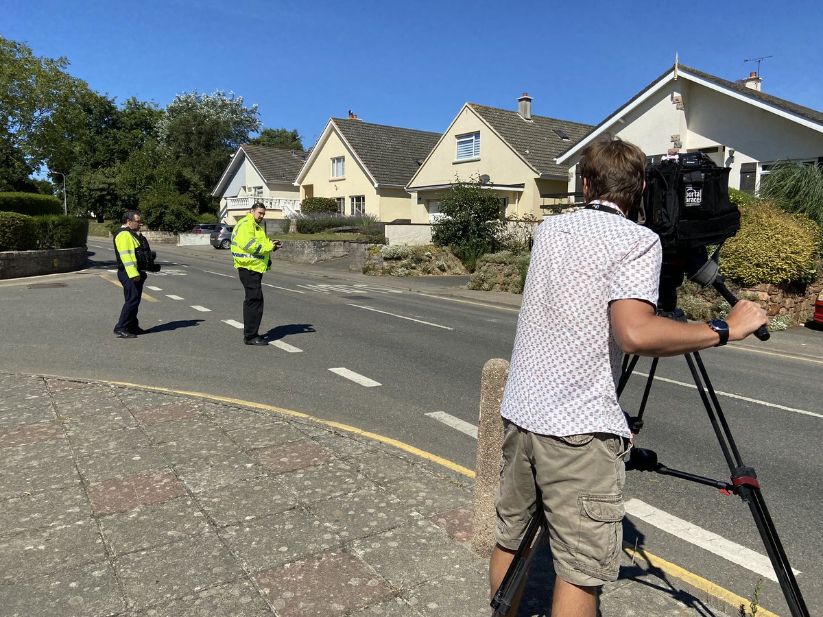 GaryBurgessCI's tweet photo. 👮🏼Truly fascinating shadowing @StPeterHonPol as they work with @JerseyPolice and other Honoraries on #OpCanvas.
•Dozens of speeders caught, inc two last night doing 80mph
•Nine vehicles impounded
•Dozens more reported for minor defects
Full story on @ITVChannelTV at 6pm. https://t.co/jHfPUUpNZL